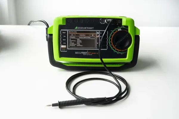 Elektrotechnisches Prüfgerät – VDV Gebäudetechnik DGUV V3 Prüfung